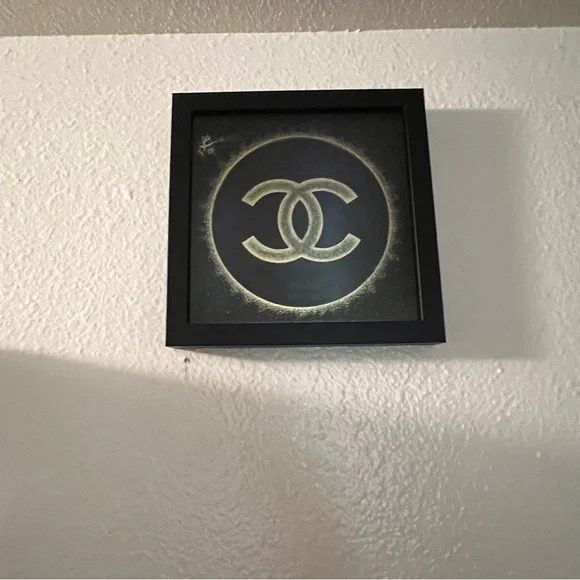 Elegant Black and Gold CHANEL Wall Decor Set - Picture 7 of 9